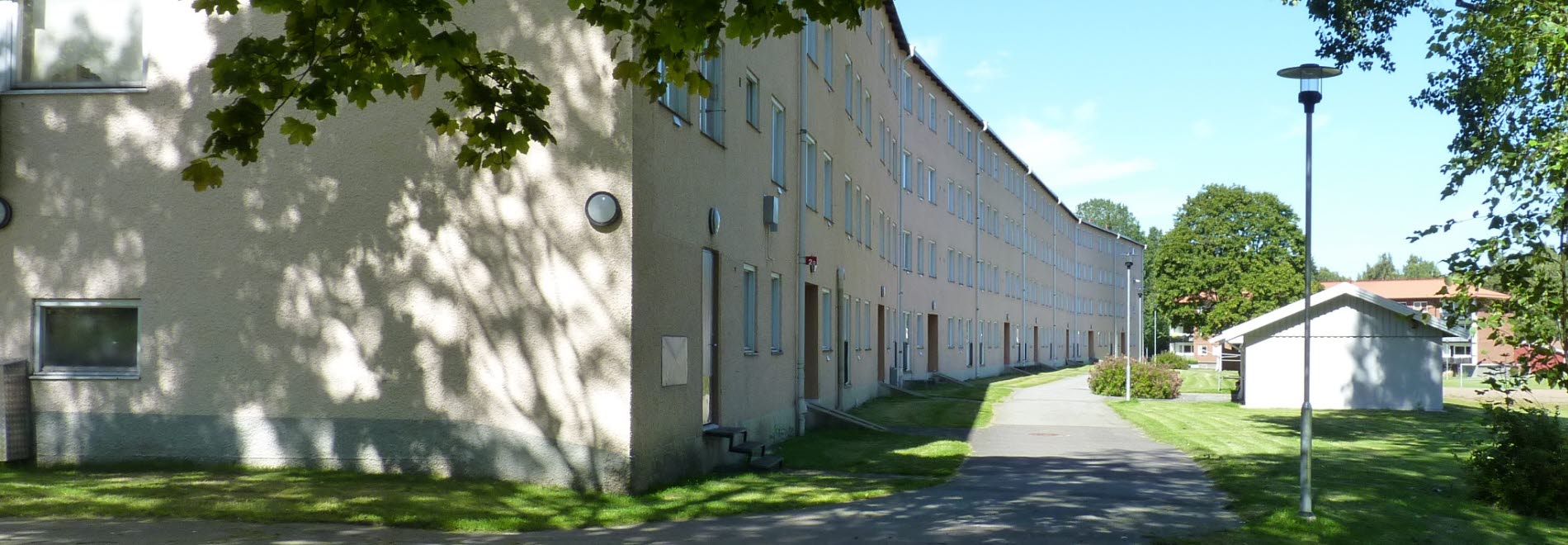 Två etapper där ca 300 lägenheter ska renoveras, ett arbete som beräknas starta i januari 2021 och vara klart i 2025.